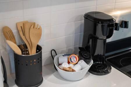 The Warhol - Pet-Friendly Apartment 本顿维 外观 照片