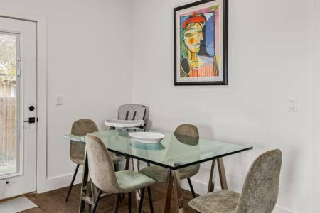 The Warhol - Pet-Friendly Apartment 本顿维 外观 照片